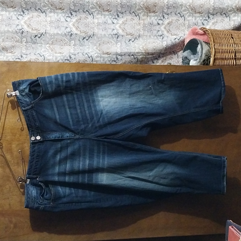 Cato's brand jeans womens size 28w double button very stylish hardly worn